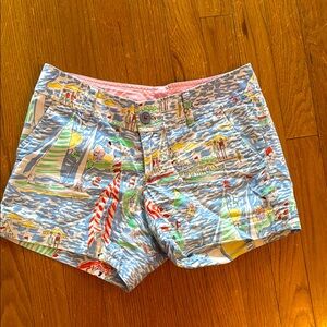 Lilly Pulitzer Women's Blue Patterned Shorts